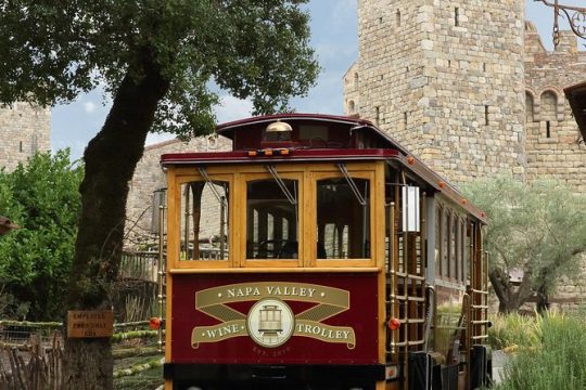 Original Napa Valley Wine Trolley "Up Valley" Castle Tour