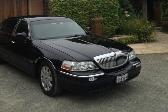 Sedan Airport Transfer from Napa to SFO (one way)